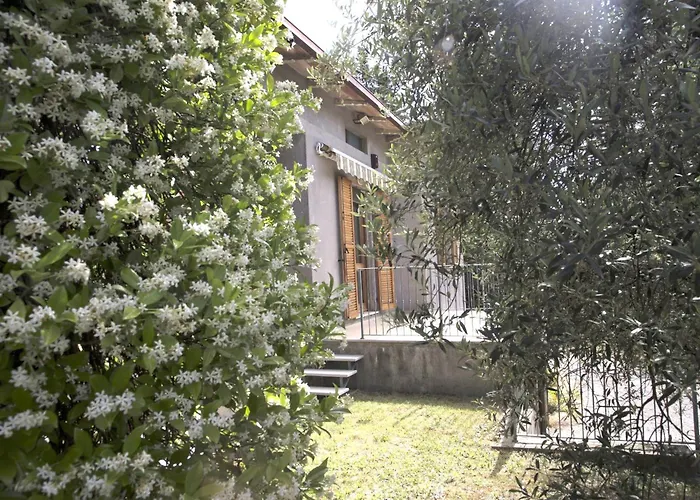 Casa Mia -Per Sentirti A Casa Tua - Giardino, Parcheggio E Jacuzzi
