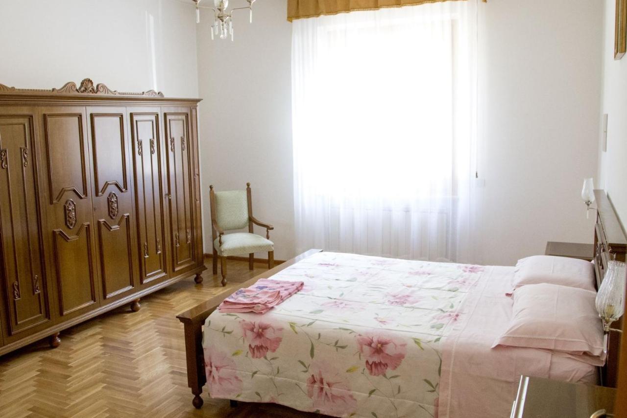 Casa Mia -per Sentirti A Casa Tua - Giardino, Parcheggio E Jacuzzi