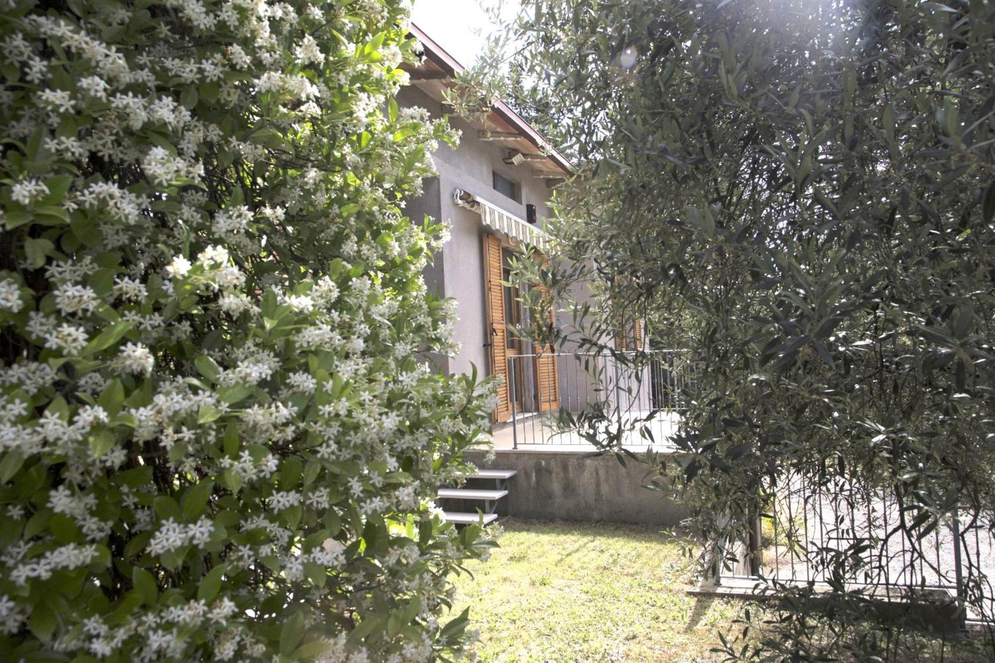 Casa Mia -per Sentirti A Casa Tua - Giardino, Parcheggio E Jacuzzi Vakantiehuis